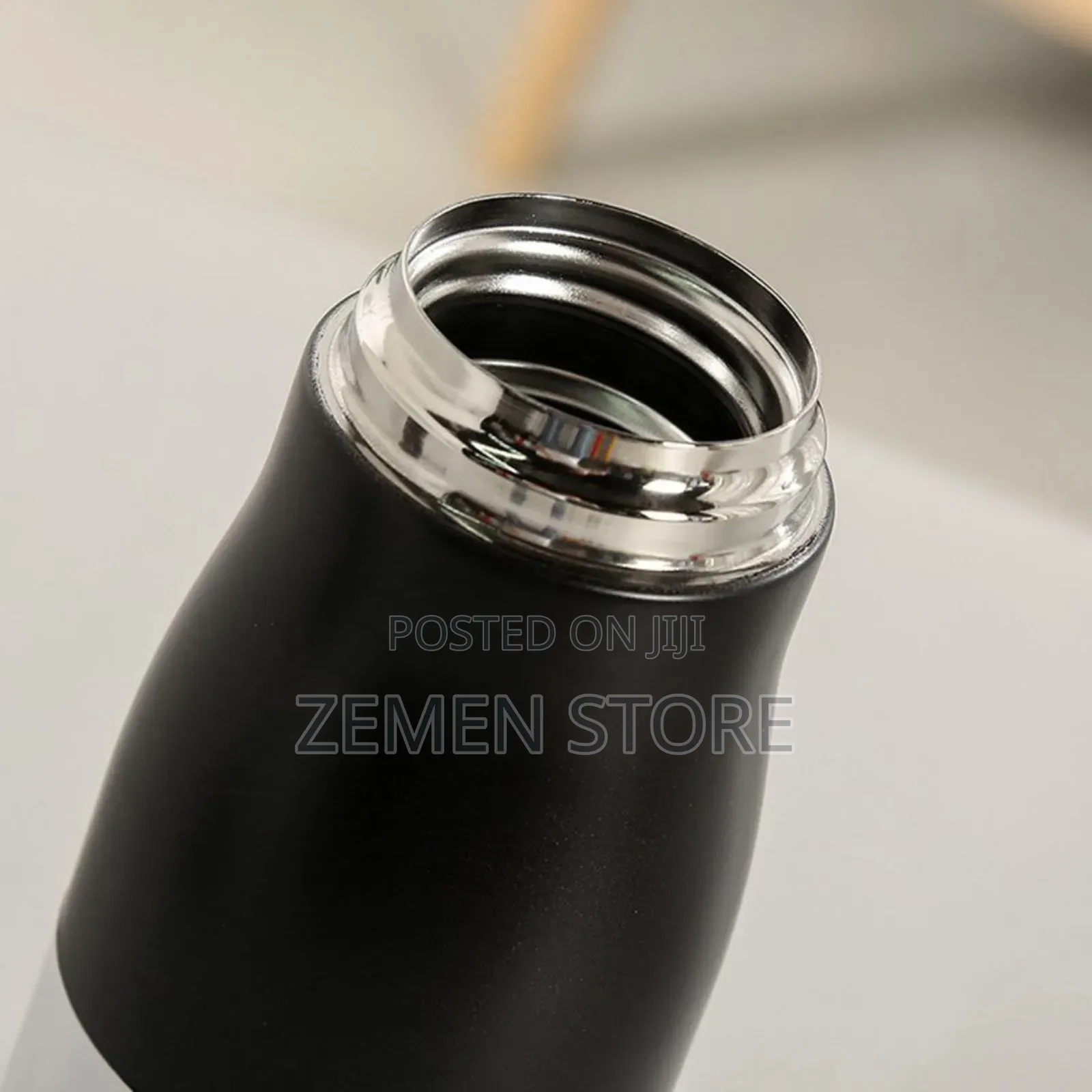 Stainless Steel Water Bottle - 550ml, Leakproof