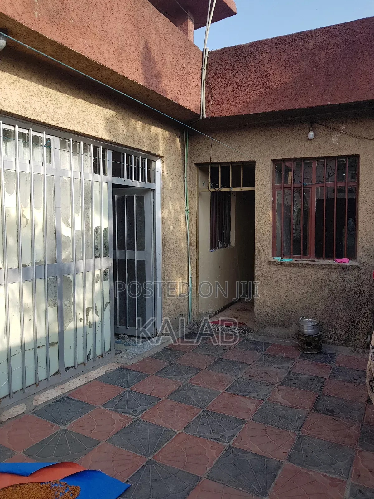 Furnished 4bdrm House in Ayat, Yeka for sale