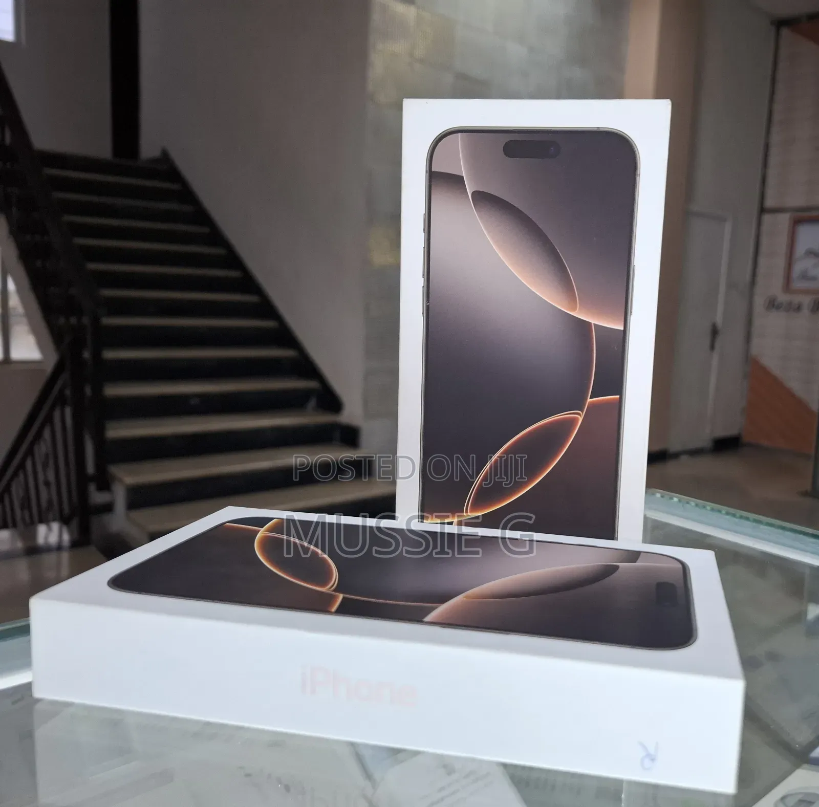 New Apple iPhone 16 Pro Max 256 GB Gold