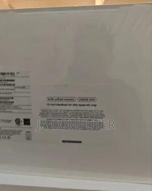 New Laptop Apple MacBook Air 2022 M2 8GB Apple M2 SSD 256GB