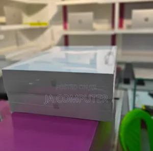 Photo - New Laptop Apple MacBook Air 2022 M2 8GB Apple M2 SSD 256GB