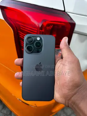 Photo - Apple iPhone 15 Pro 128 GB Black