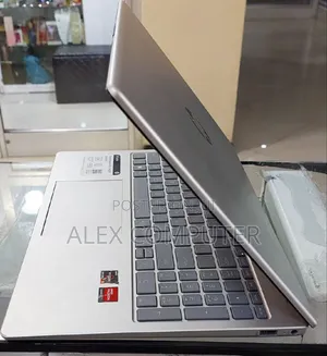 New Laptop HP Stream Notebook 8GB AMD Ryzen 5 SSD 512GB