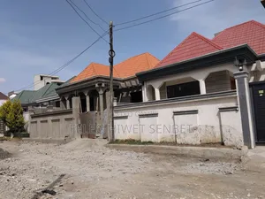 Furnished 5bdrm Villa in Bole for sale