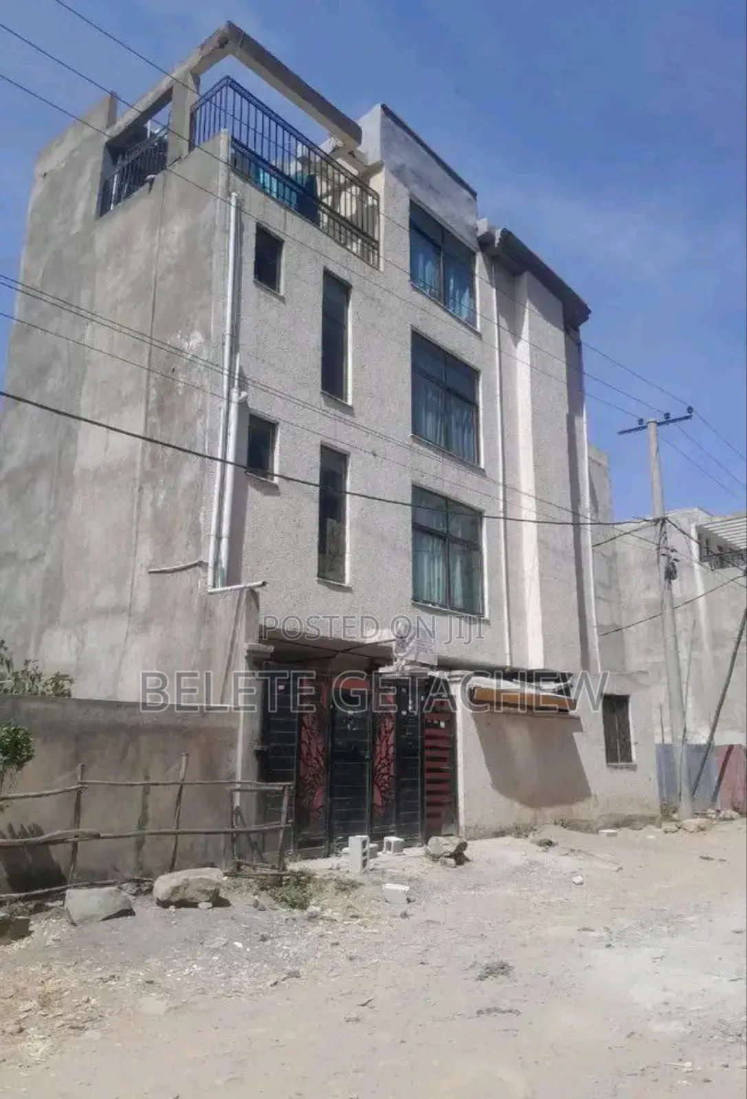 5bdrm House in Ayat, G+3, Yeka for sale
