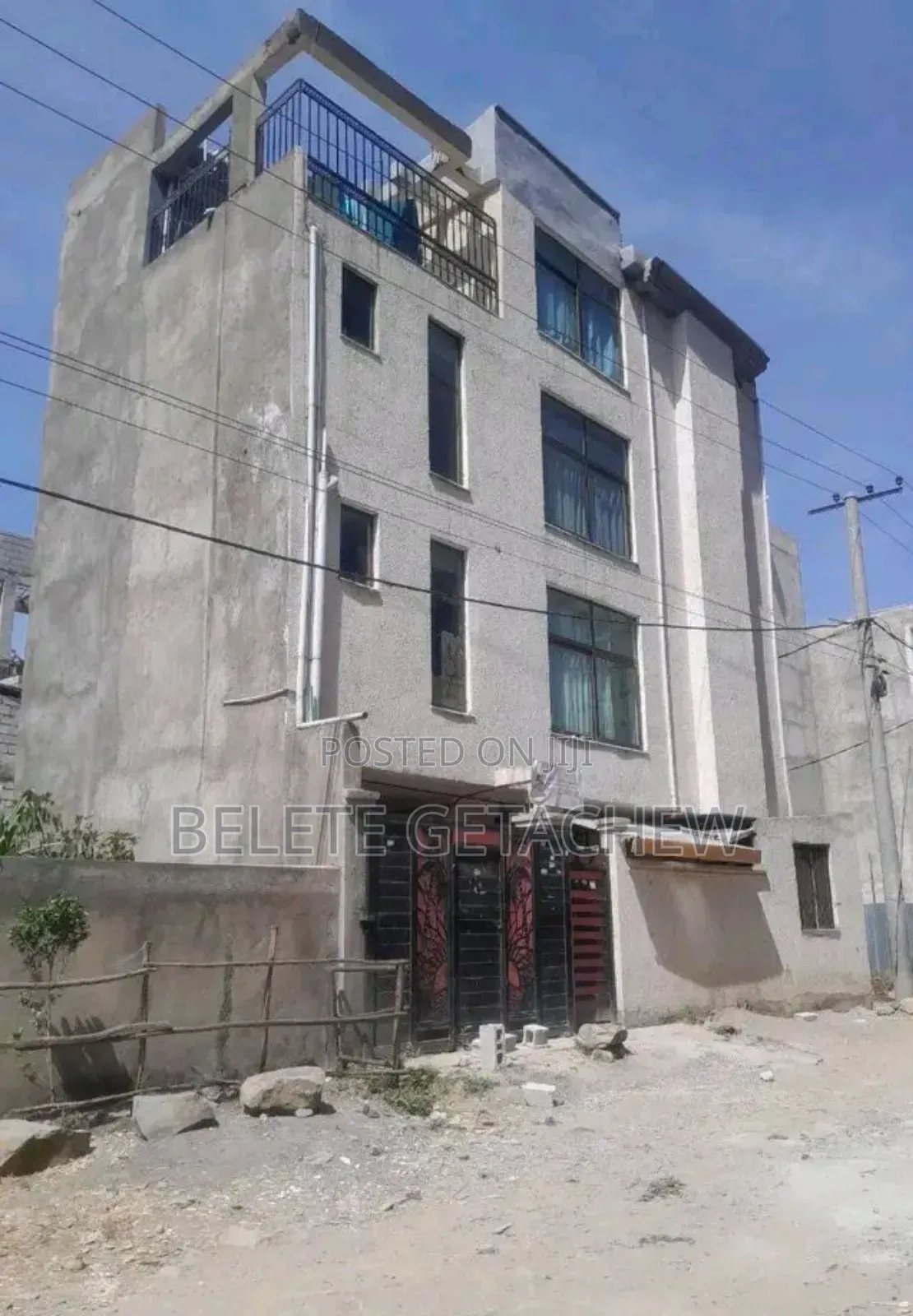 5bdrm House in Ayat, G+3, Yeka for sale