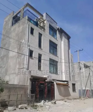 5bdrm House in Ayat, G+3, Yeka for sale