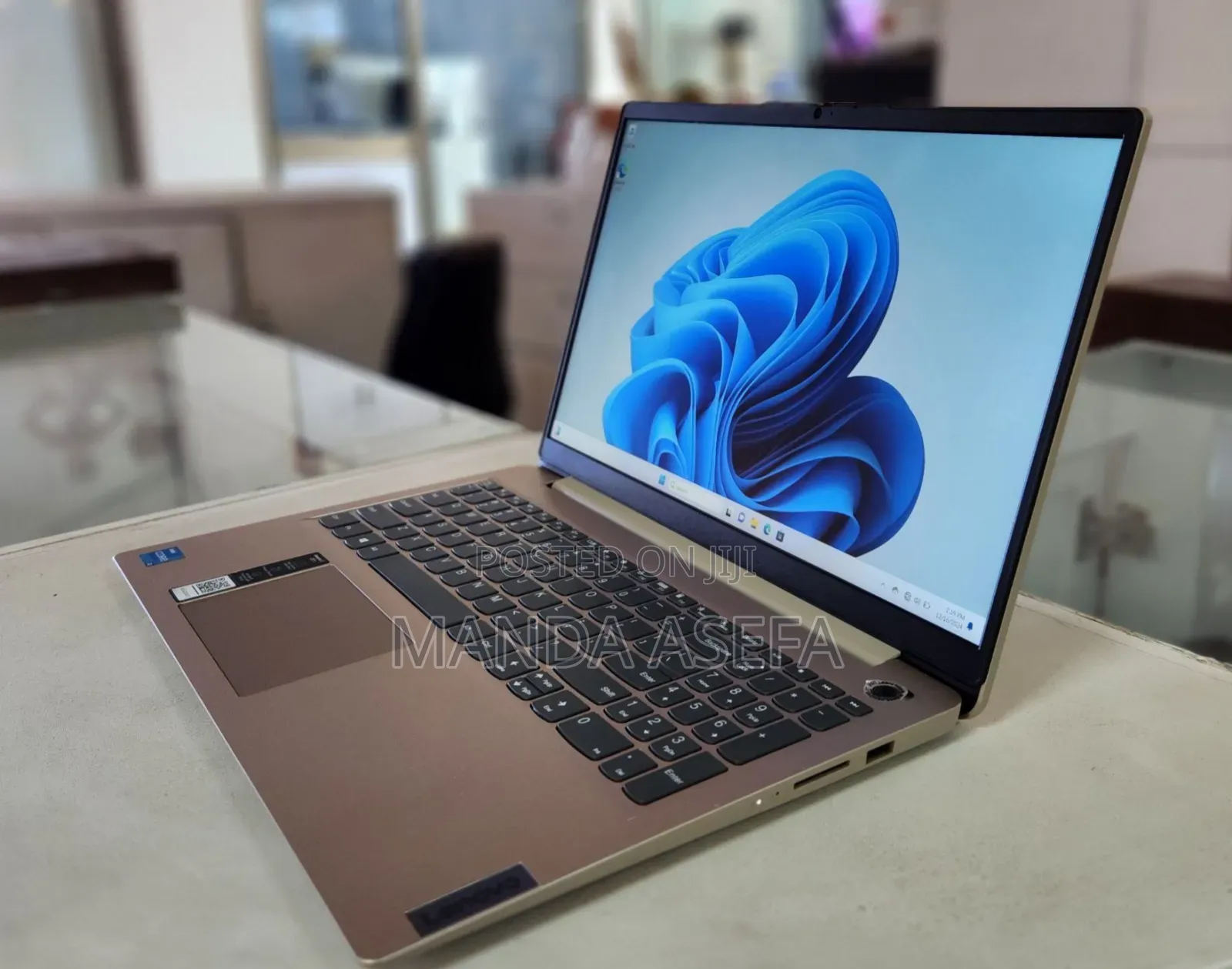 New Laptop Lenovo Ideapad 3 8GB Intel Core I3 SSD 256GB