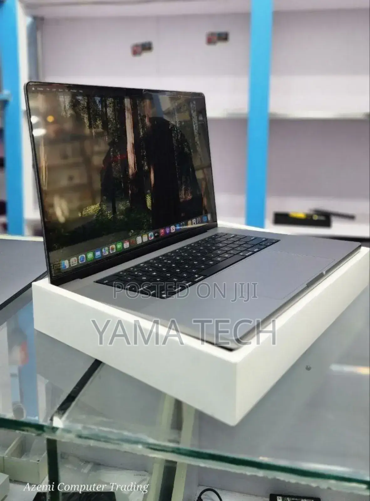 New Laptop Apple MacBook Pro 2021 M1 16GB Apple M1 Pro SSD 1T