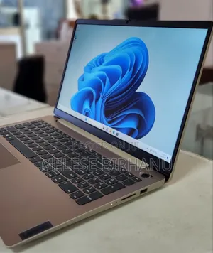 New Laptop Lenovo IdeaPad 720S 8GB Intel Core I3 SSD 256GB