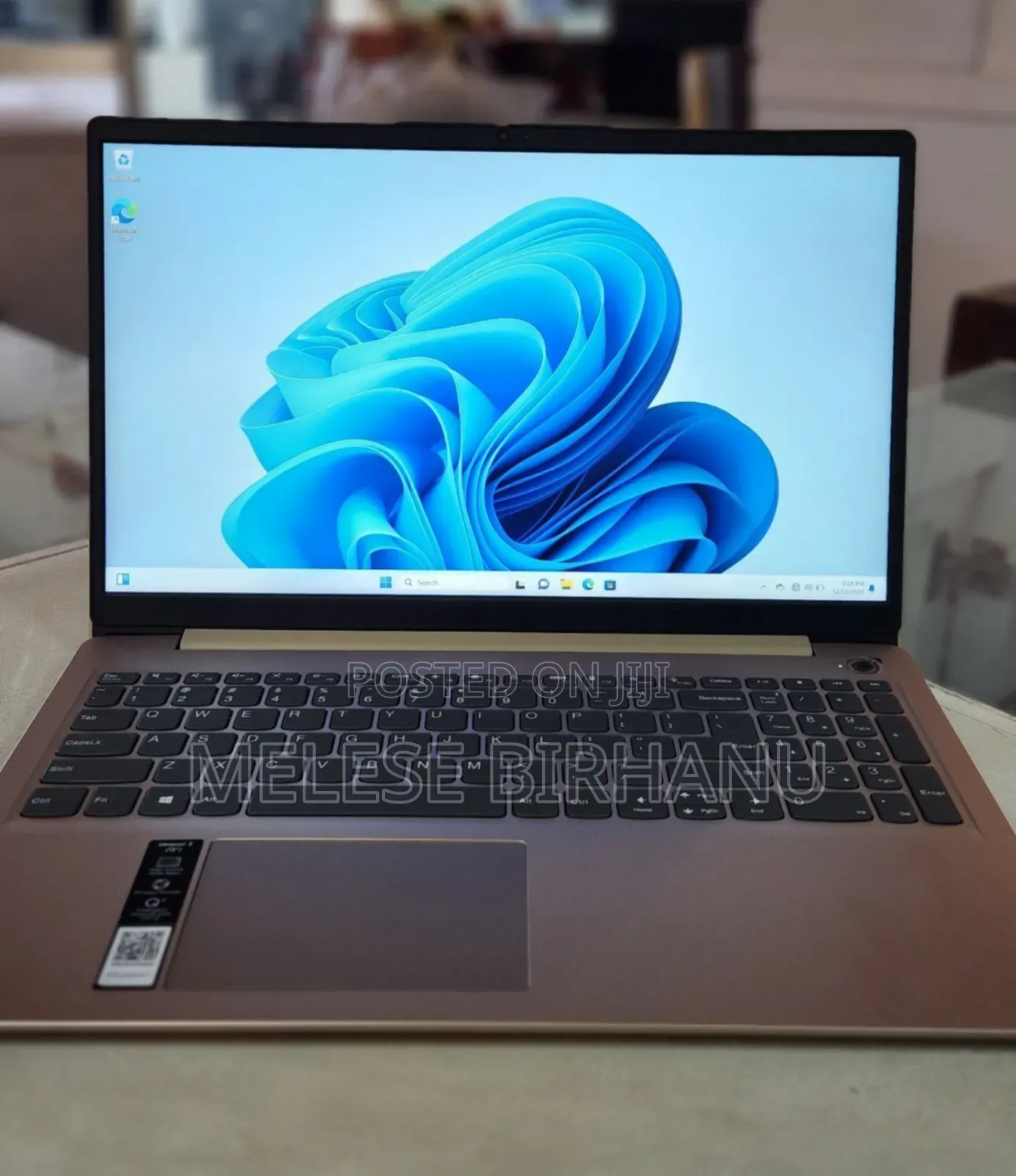 New Laptop Lenovo IdeaPad 720S 8GB Intel Core I3 SSD 256GB