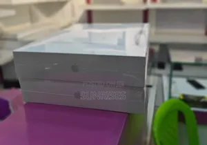 Photo - New Laptop Apple MacBook Air 2024 M3 13-Inch 8GB Apple M3 SSD 256GB