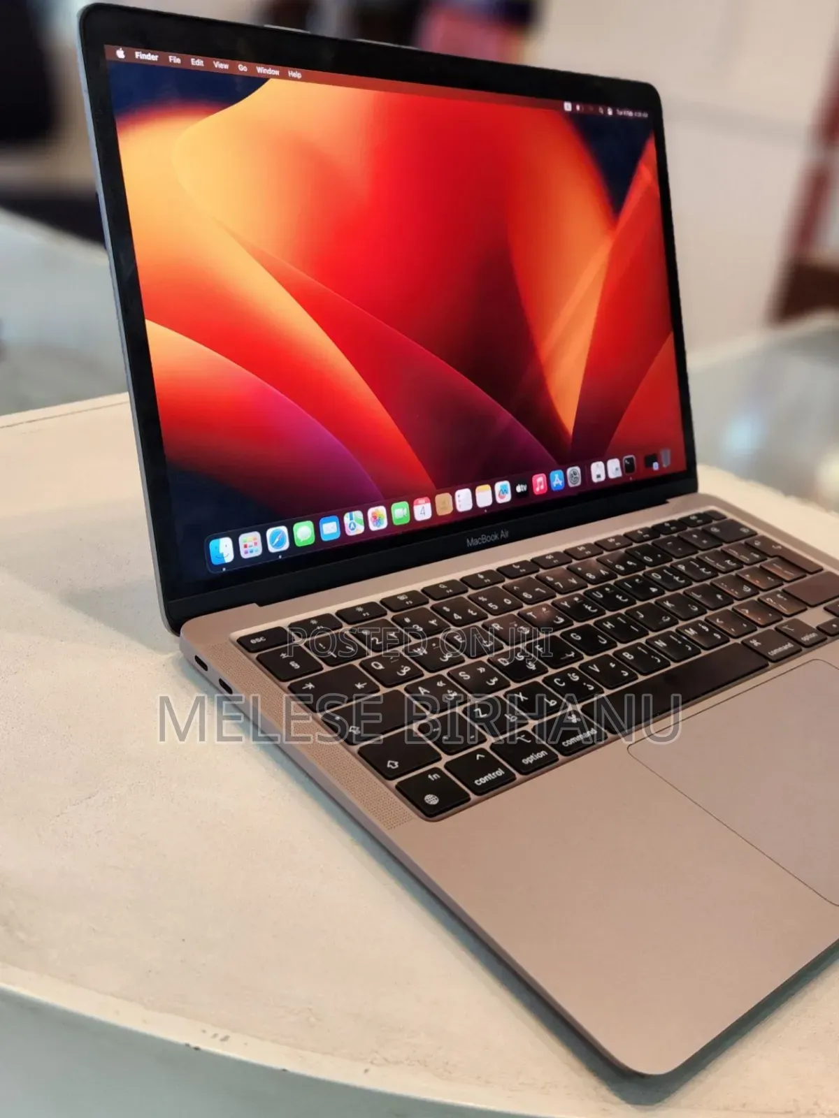 New Laptop Apple MacBook Air 2020 8GB Apple M1 SSD 256GB