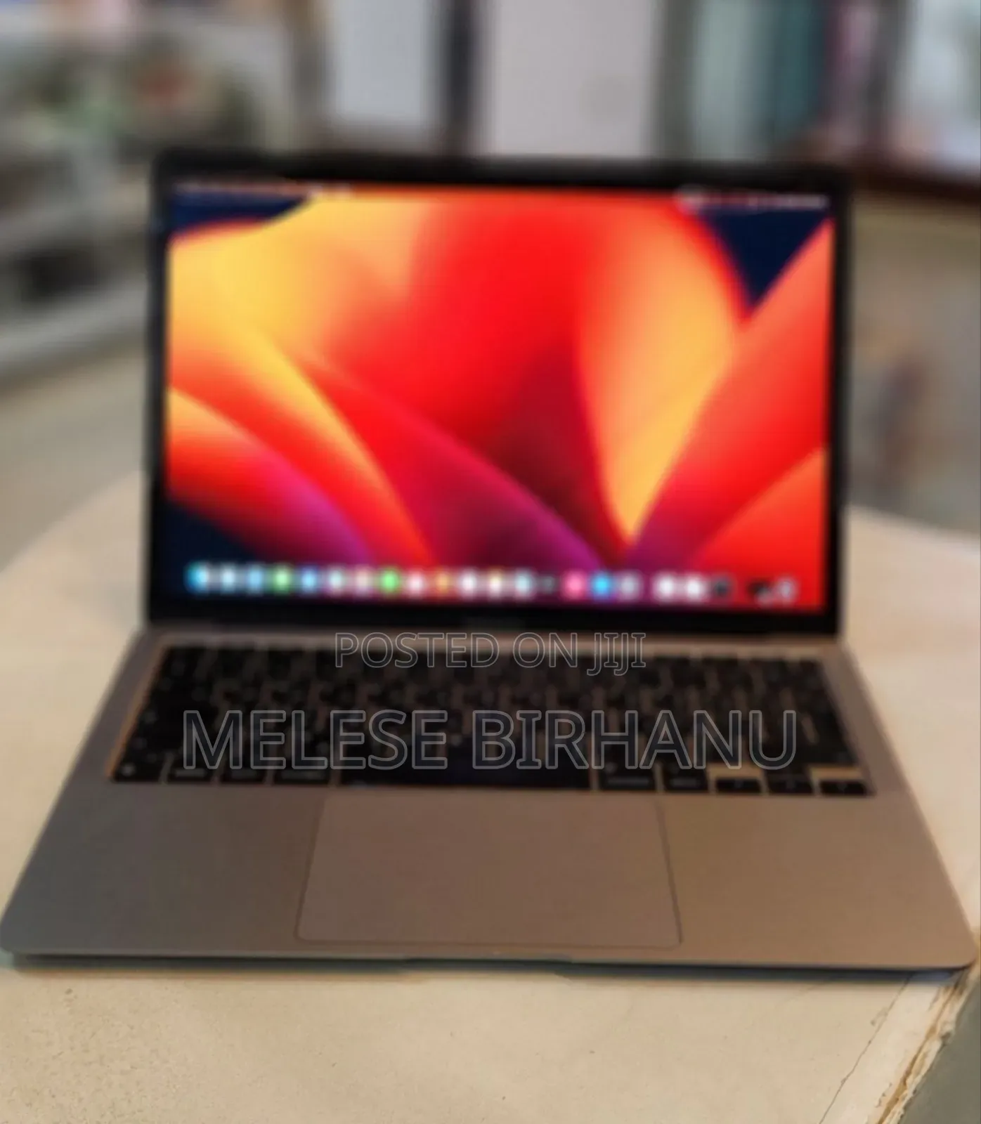 New Laptop Apple MacBook Air 2020 8GB Apple M1 SSD 256GB