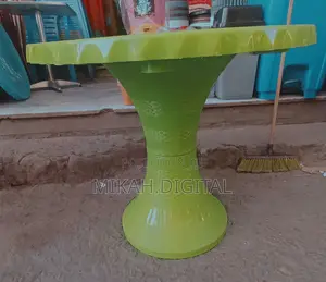 Mesob Shape 80cm Cafe Plastic Table