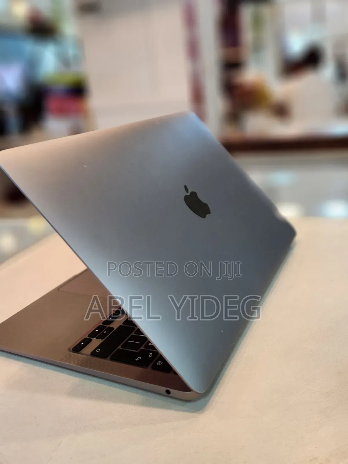 New Laptop Apple MacBook Air 2020 M1 8GB SSD 256GB