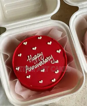 Photo - Mini Valentine Cakes