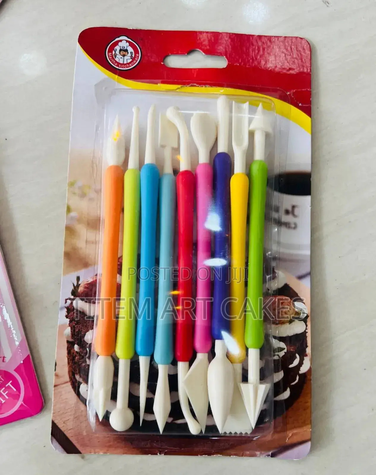 Double-Headed Fondant Cake Carving