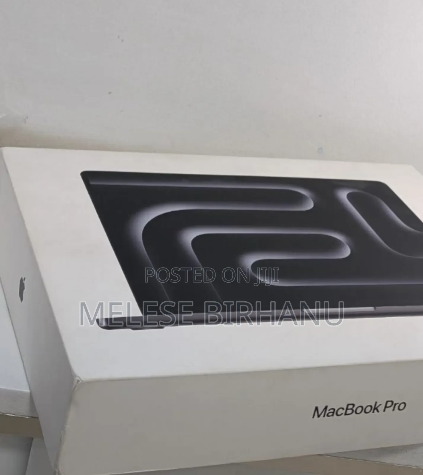 New Laptop Apple MacBook 24GB Apple M4 Pro SSD 512GB