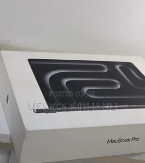 New Laptop Apple MacBook 24GB Apple M4 Pro SSD 512GB