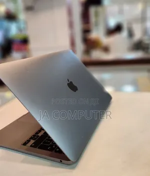 New Laptop Apple MacBook Air 2020 M1 8GB Apple M1 SSD 256GB