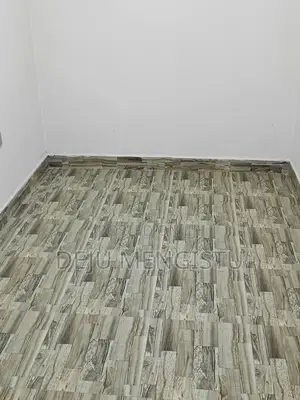2bdrm House in ሰባ ሁለት, Bole for rent