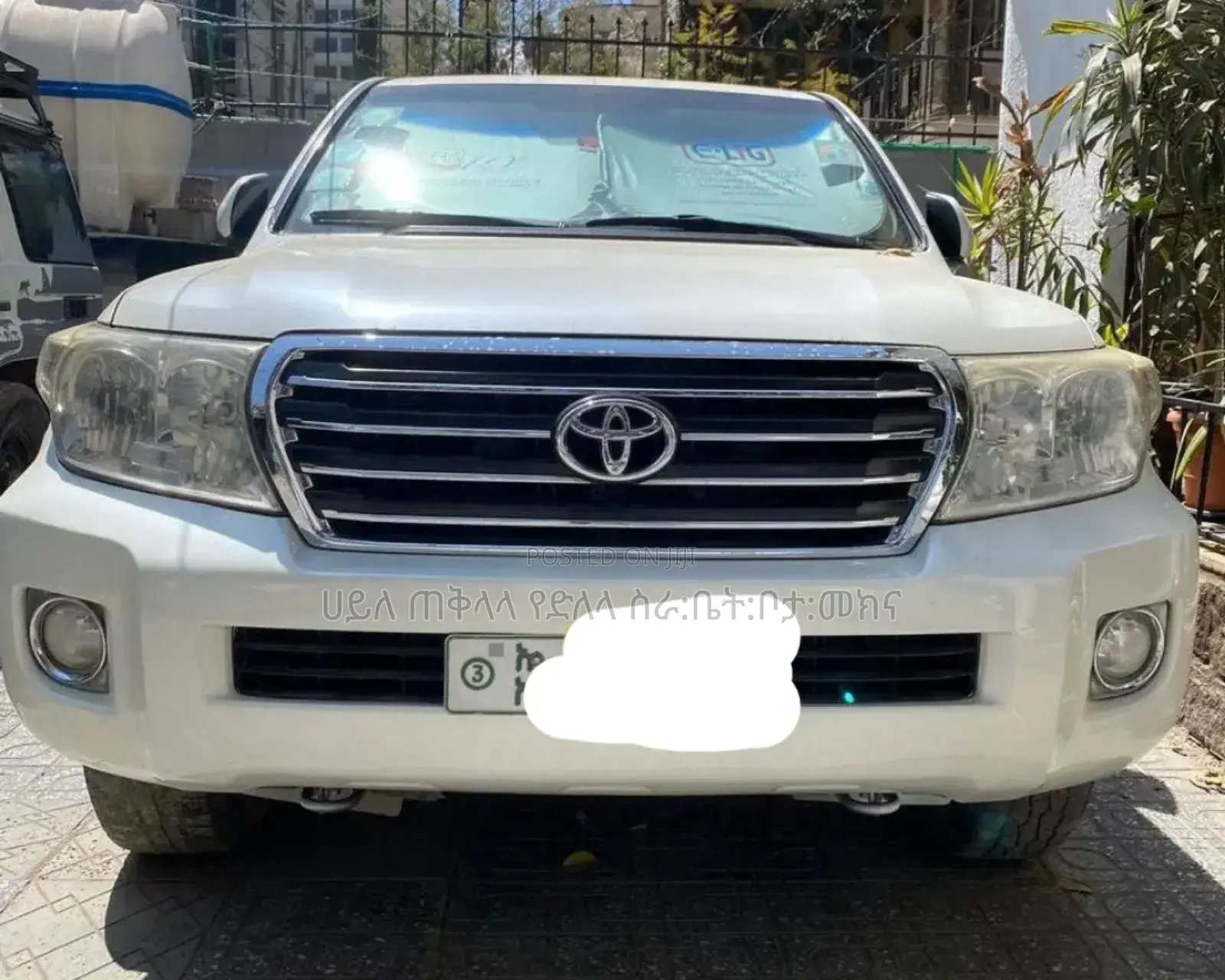 Toyota Land Cruiser 2013 White