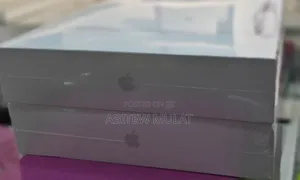 New Laptop Apple MacBook Air 2022 M2 8GB Apple M2 SSD 256GB