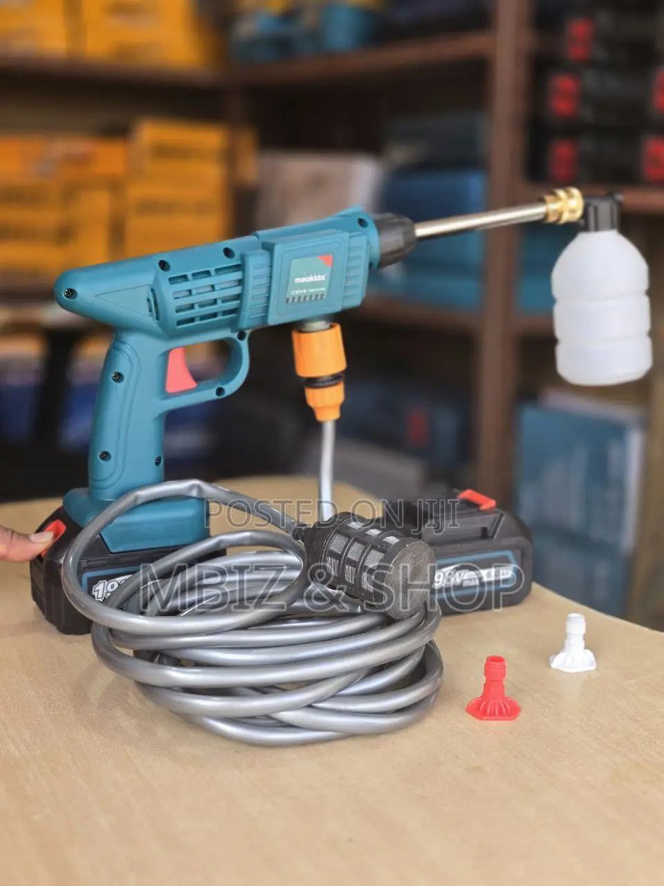 Cordless Pressure Washer