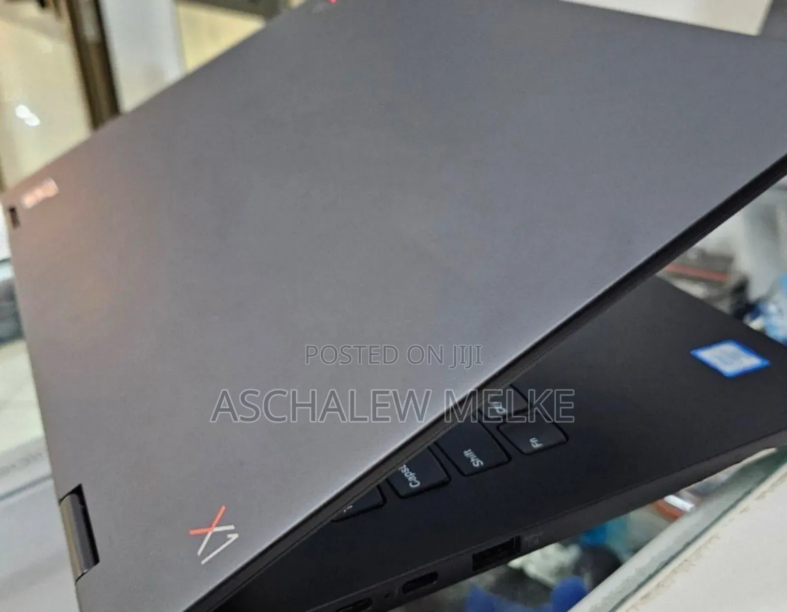 Laptop Lenovo ThinkPad X1 Yoga Gen 8 16GB Intel Core I7 SSD 512GB