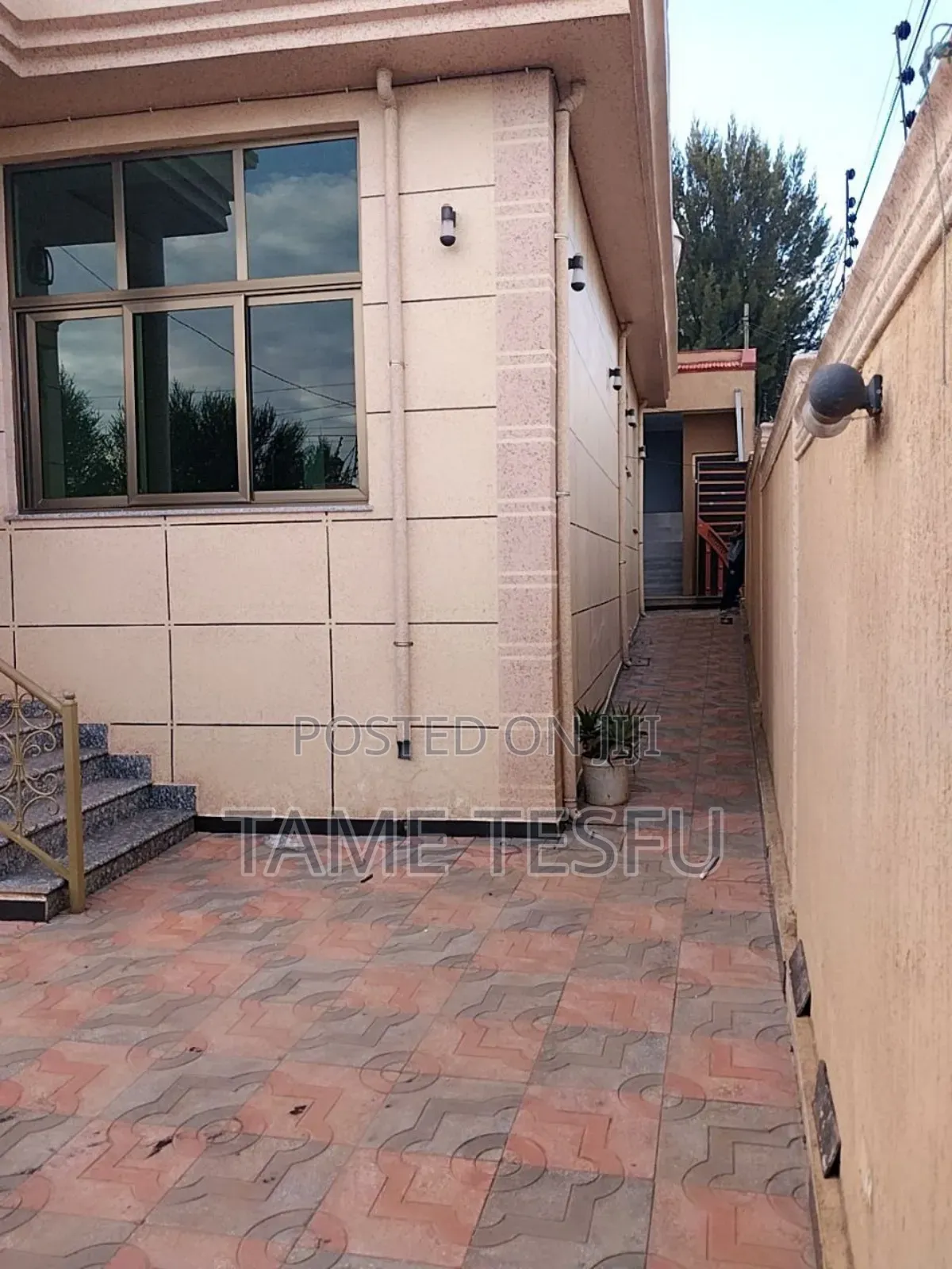 Furnished 3bdrm Villa in Wosene, Yeka for sale