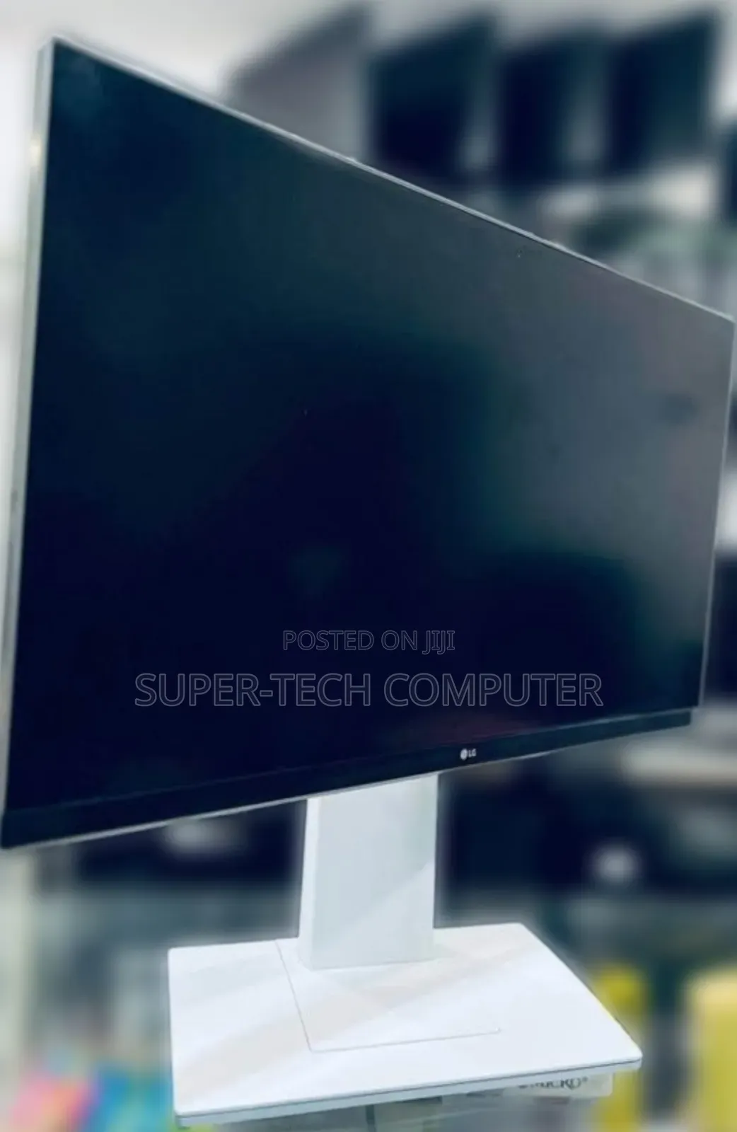 LG 27 Inch Frameless White Color Resolution Monitor