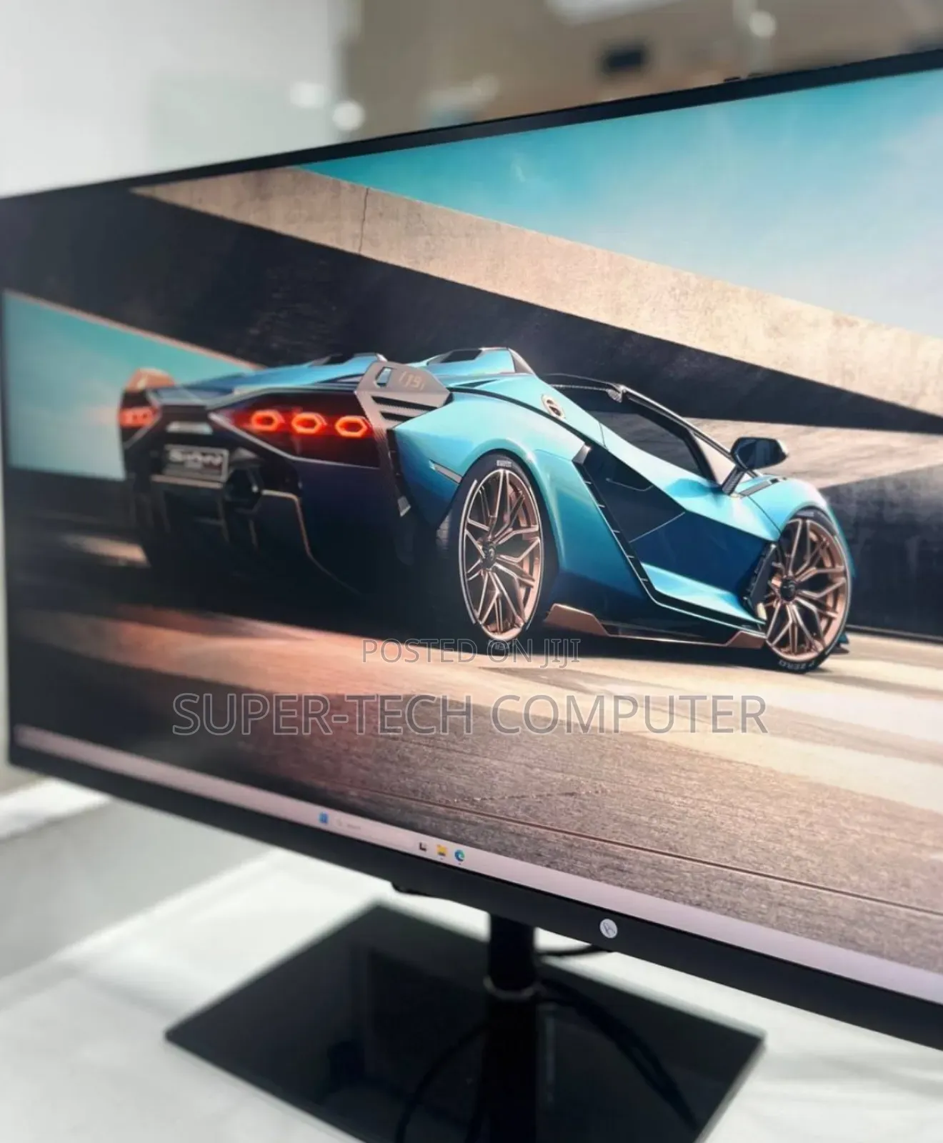 Dell 27 Inch .Screen Resolution Frameless Monitor