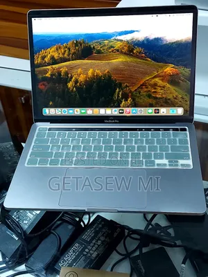 New Laptop Apple MacBook Pro M1 8GB Apple M1 Pro SSD 256GB