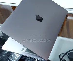 New Laptop Apple MacBook Pro M1 8GB Apple M1 SSD 256GB