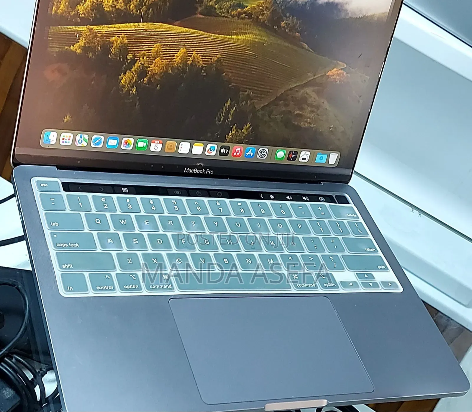 New Laptop Apple MacBook Pro M1 8GB Apple M1 SSD 256GB