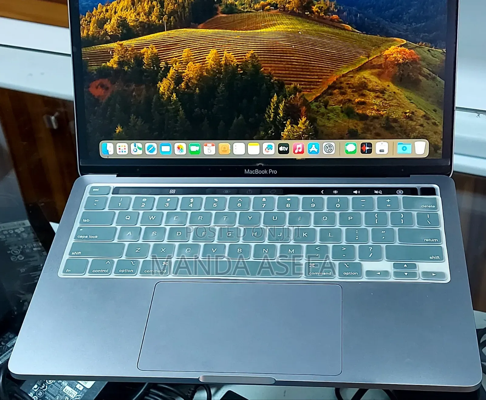 New Laptop Apple MacBook Pro M1 8GB Apple M1 SSD 256GB