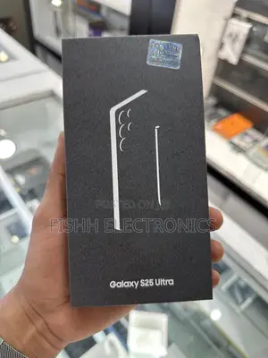 Photo - New Samsung Galaxy S25 Ultra 256 GB Gray