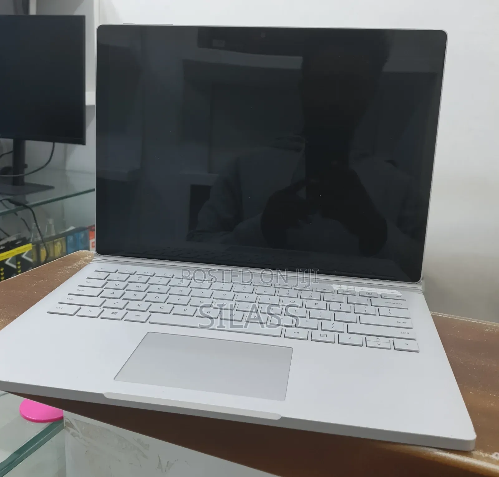 New Laptop Microsoft Surface Book 3 16GB Intel Core I7 SSD 512GB