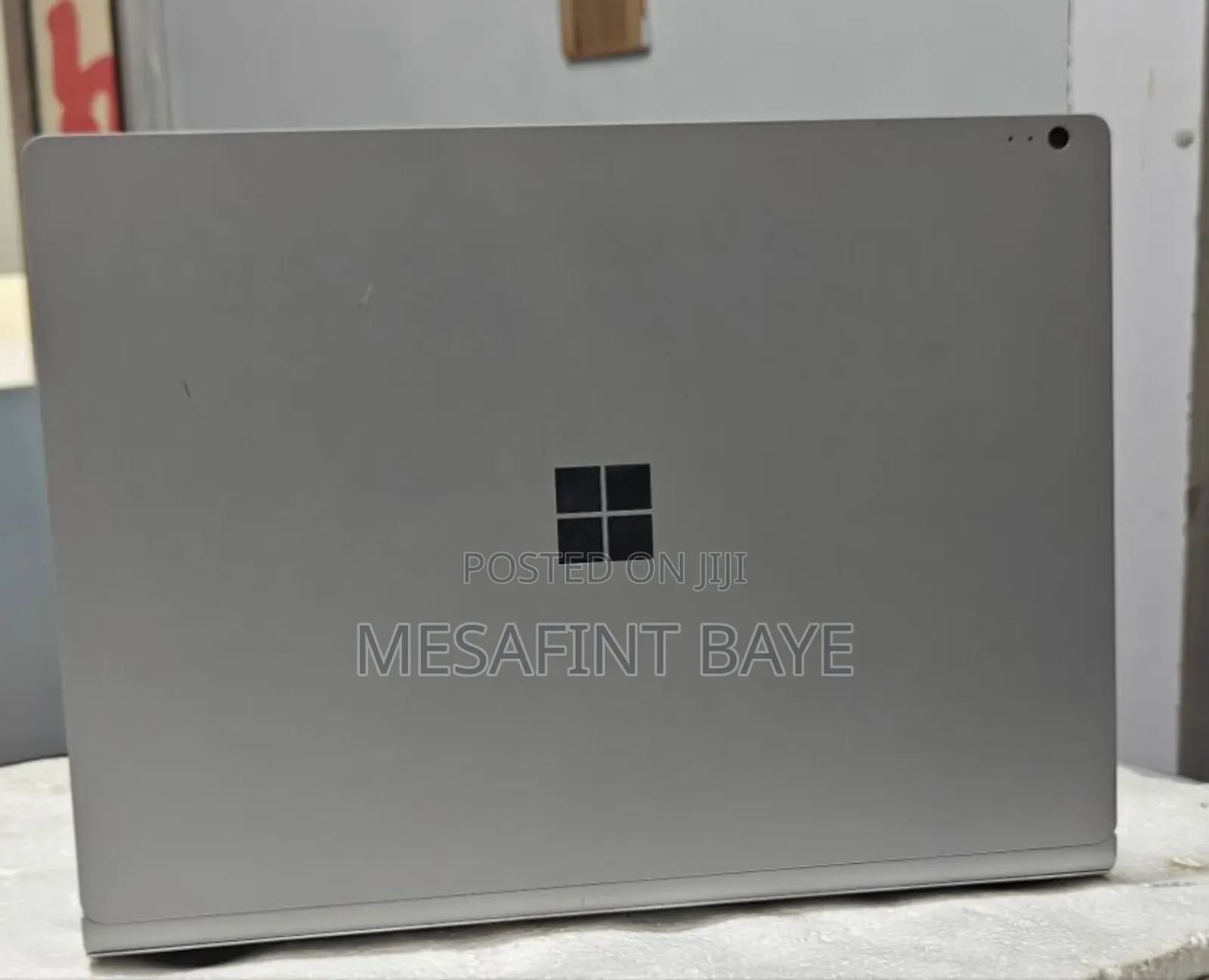 New Laptop Microsoft Surface 8GB Intel Core I5 SSD 128GB
