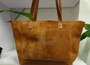 Photo - Lezer Bags/ ሌዘርሌዘር ቦርሳዎች