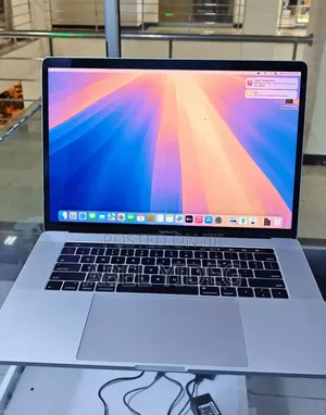 New Laptop Apple MacBook Pro 2019 16GB Intel Core I9 SSD 512GB