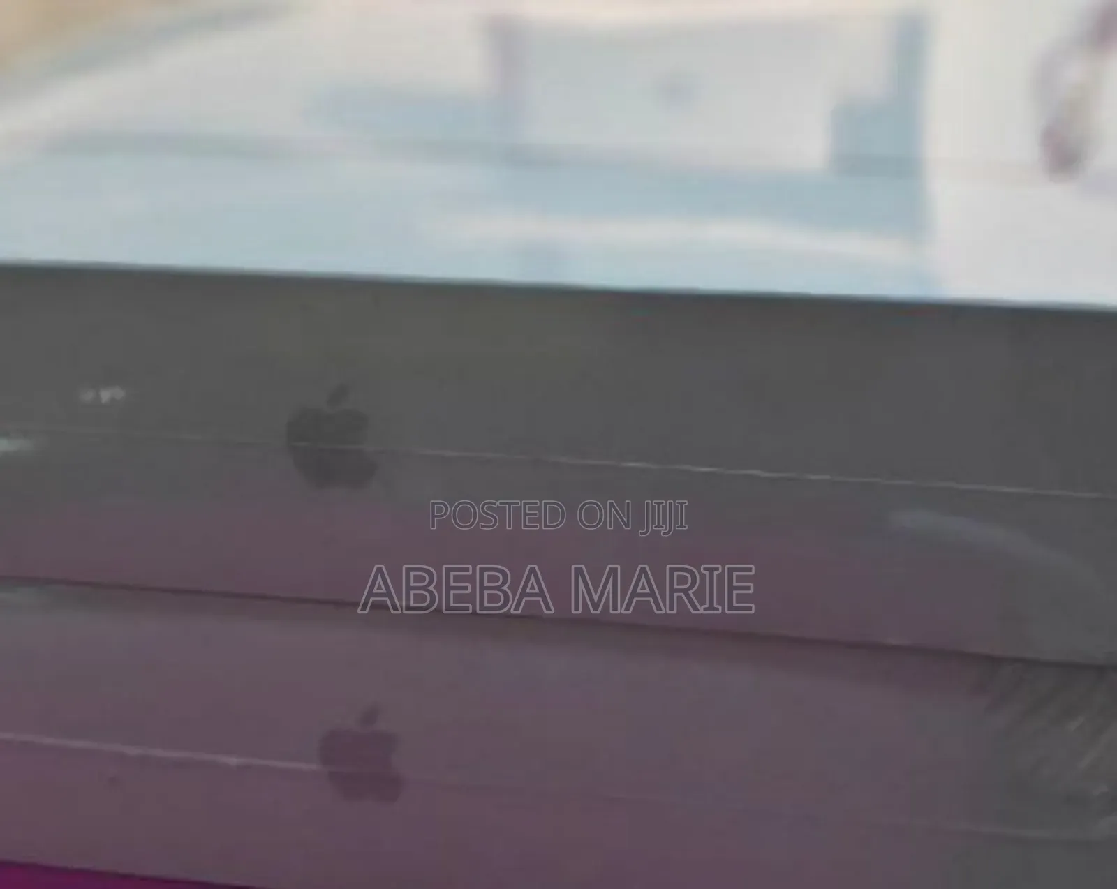 New Laptop Apple MacBook Air 2022 M2 16GB Apple M2 SSD 256GB