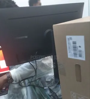 Samsung 27 Inches 16:9 2K USB-C IPS