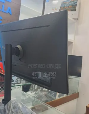 Samsung 27 Inches 16:9 2K USB-C IPS