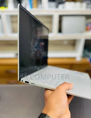 New Laptop HP Pavilion 15 16GB Intel Core I5 SSD 1T