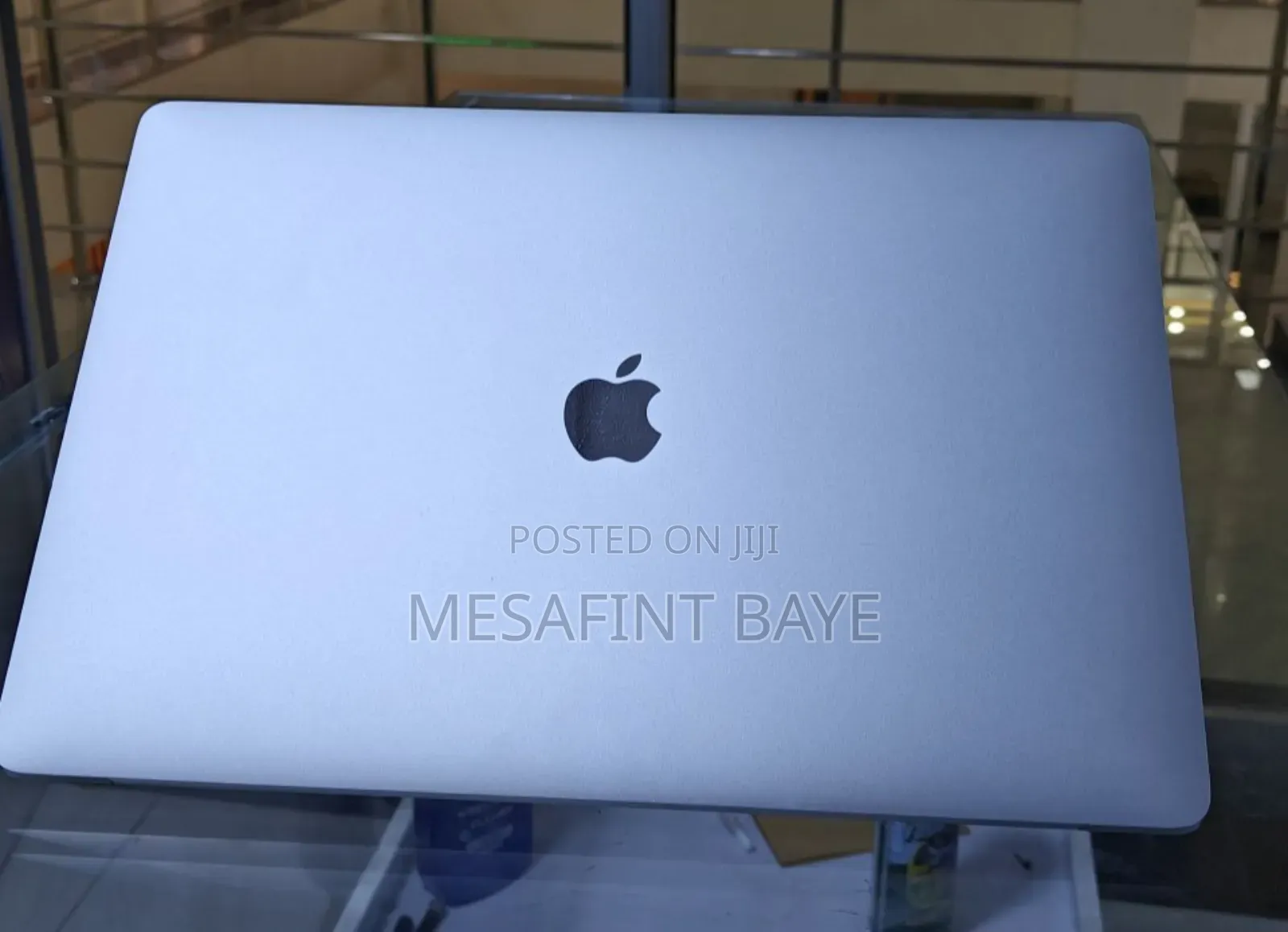 New Laptop Apple MacBook Pro 2019 16GB Intel Core I9 SSD 512GB