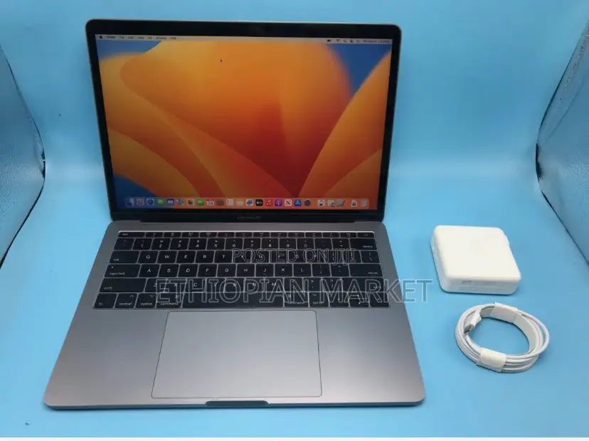 Laptop Apple MacBook Pro M1 8GB Apple M1 SSD 256GB