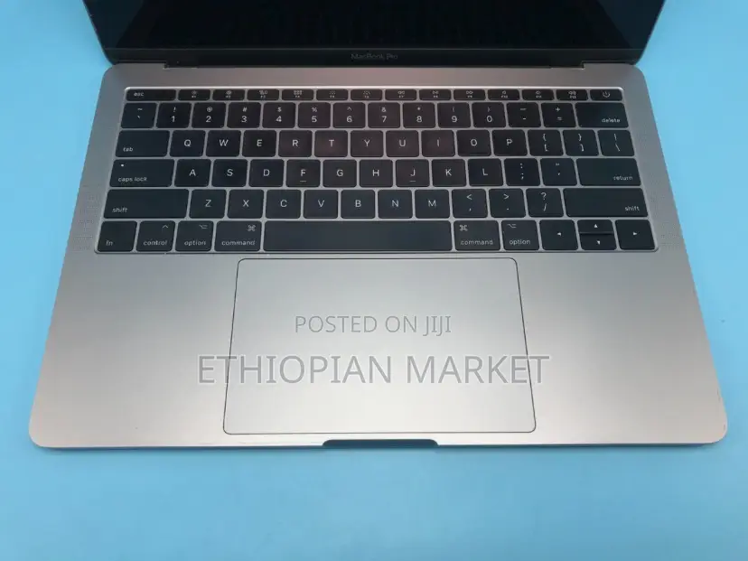 Laptop Apple MacBook Pro M1 8GB Apple M1 SSD 256GB