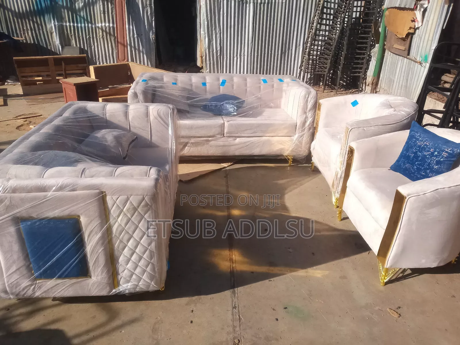 King Sofa ጥራት እና ውበት ያላቸው